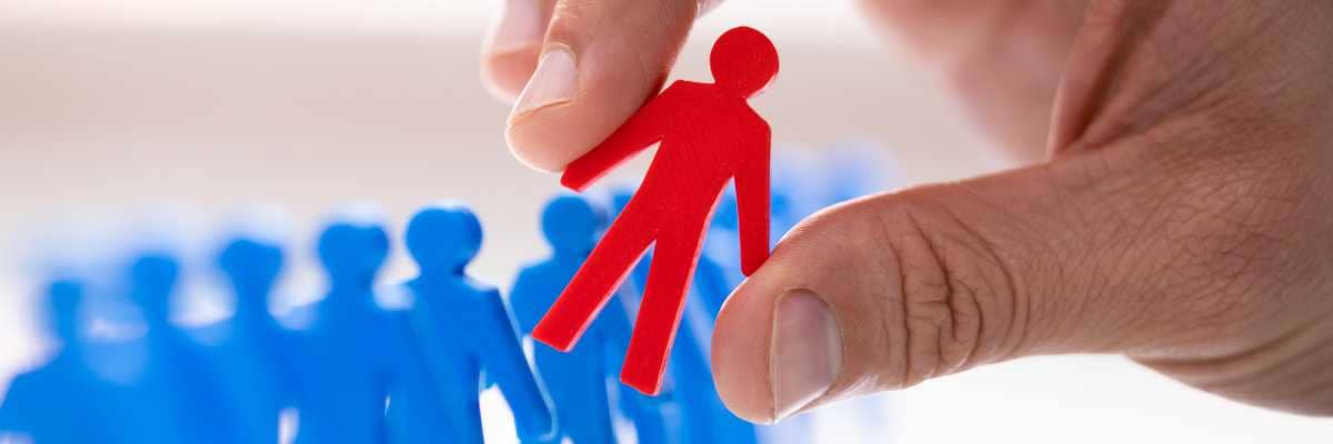 Improve LinkedIn profile visibility with AI